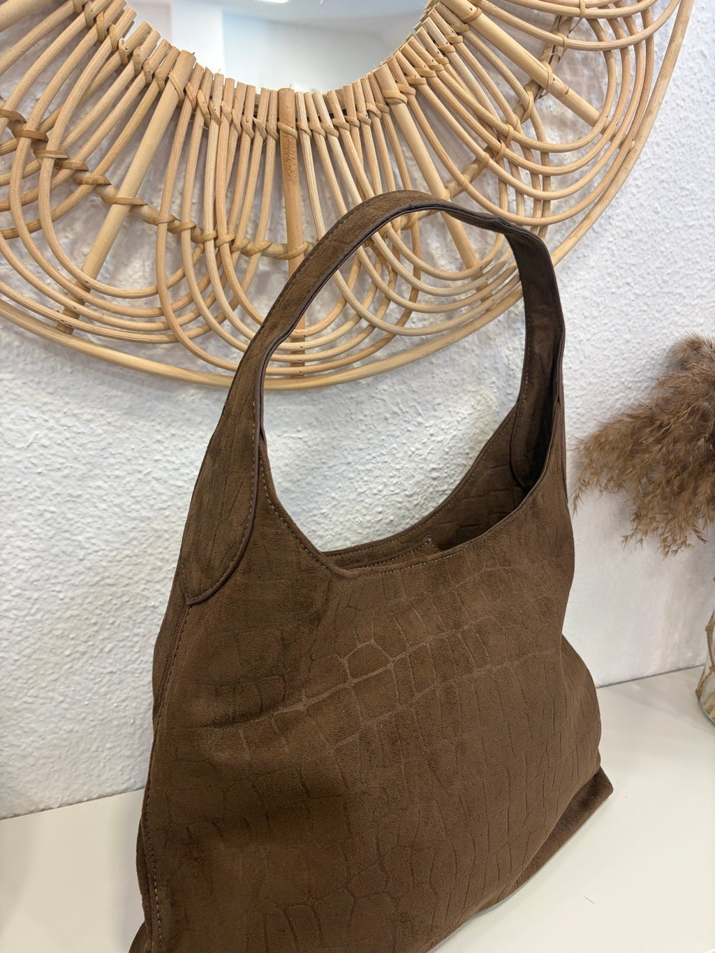 Bolso Noa hobo marrón textura croco
